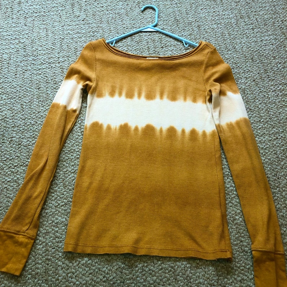 Brand New Women’s Medium Warm color sweater